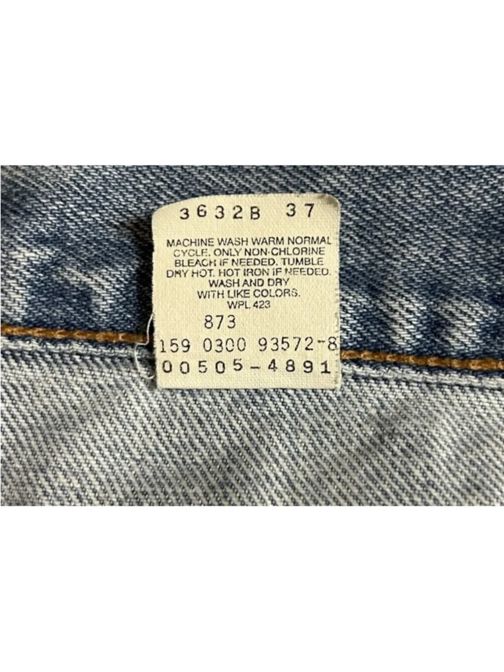 Levi's 505 Jeans Men's 40x32 Straight Leg Blue Denim Regular Fit Vintage Y2K